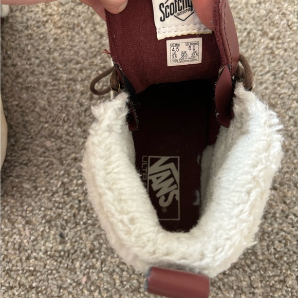 Like New Vans Boots - Picture 5 of 6